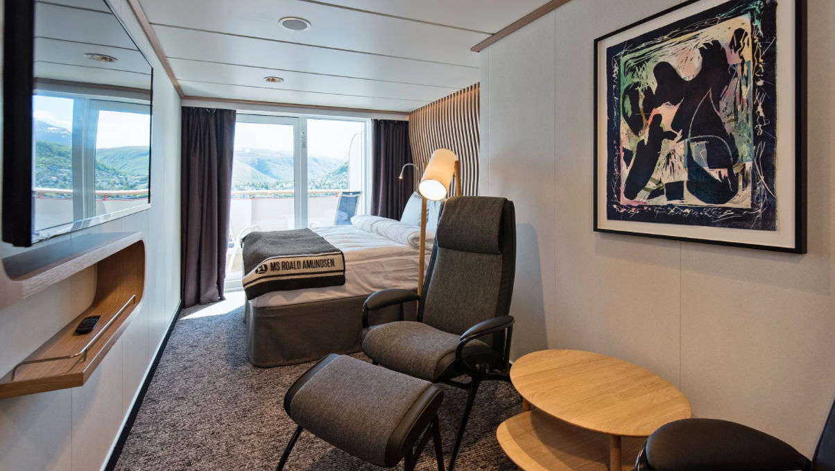 Hurtigruten - MS Fridtjof Nansen - Arctic Superior XT 1.png